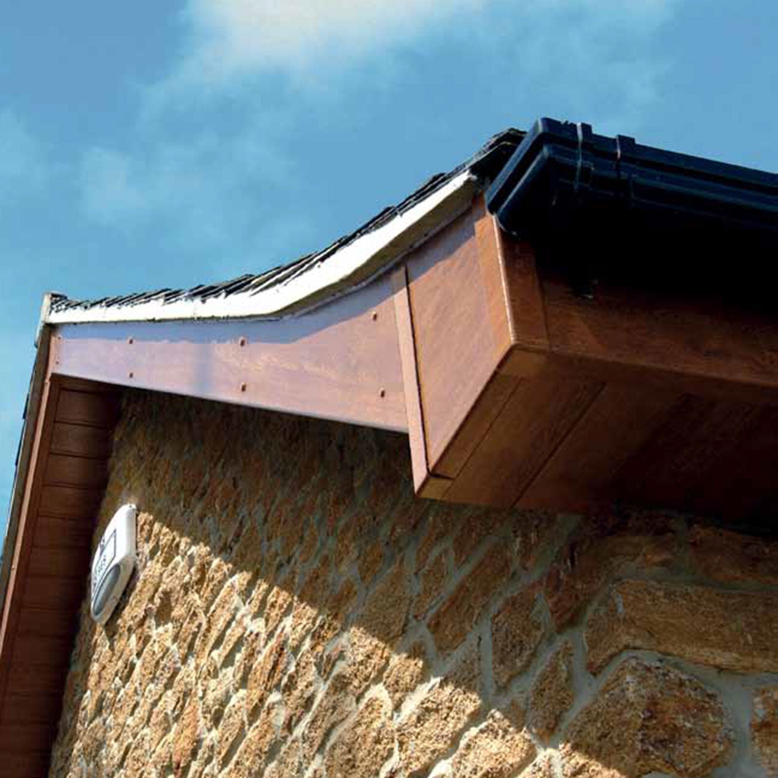 Golden Oak H-Section Panel Joint for 9mm uPVC Soffit Board – White