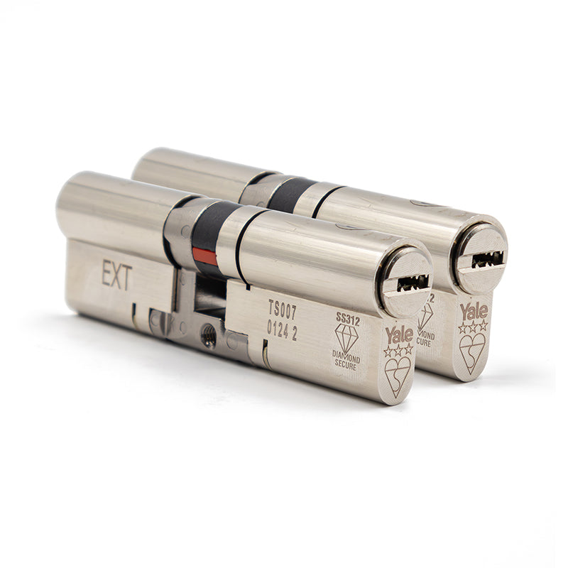 two 3 star cylinders side by side that can be opened with one single key